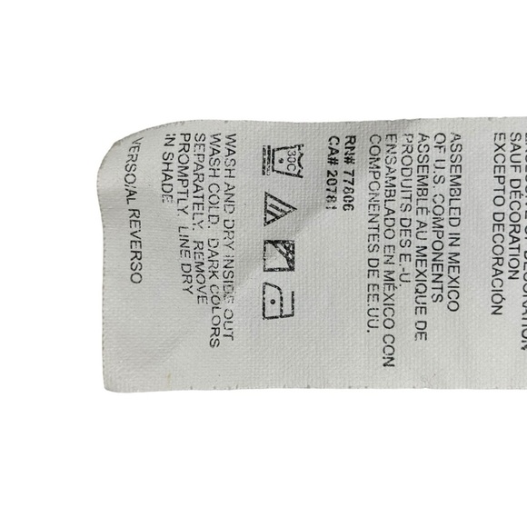 Tommy Hilfiger Light Wash Denim Cropped Jeans Factory Thigh Fade Flag Logo Sz. 8 - Picture 8 of 12